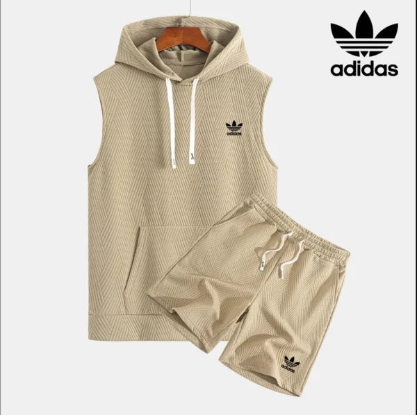 аⅾіⅾаѕ – Nuovo completo a righe